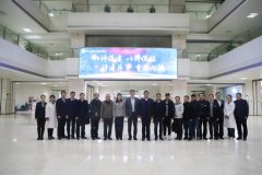 西藏自治区人民医院陈虎院长一行到徐医附院参观考察