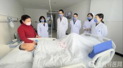 脑梗患者又得胆囊结石 徐州市一院联合诊疗施微创巧取结石